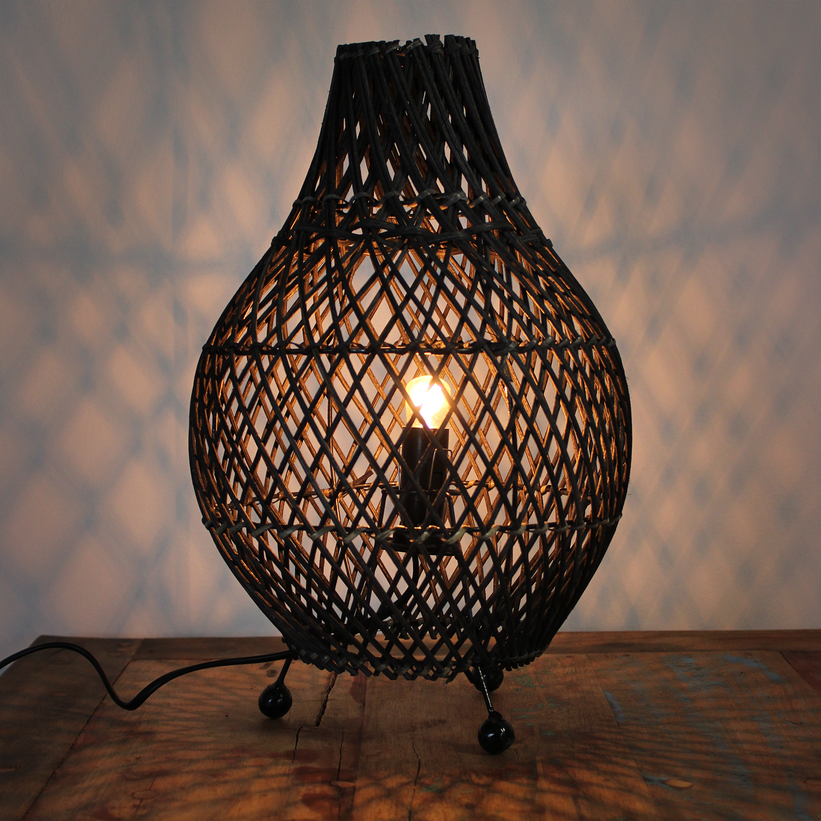 Rattan-Tischlampen